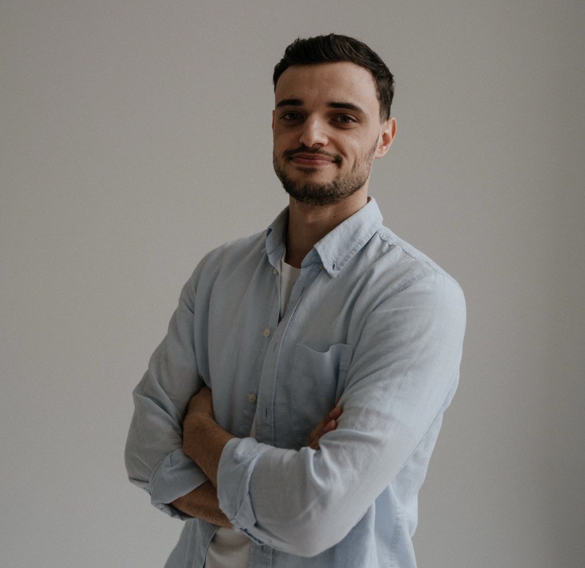 Mykhailo Lohaza — Web Developer & AI Specialist